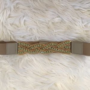 NEW BCBG Chain Statement Belt